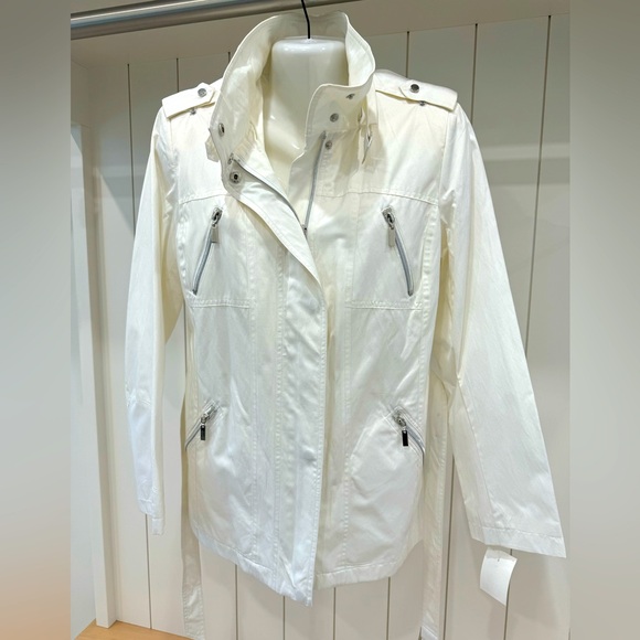 Ladies Size 12 Pizazz White Jacket NWT - Picture 1 of 8